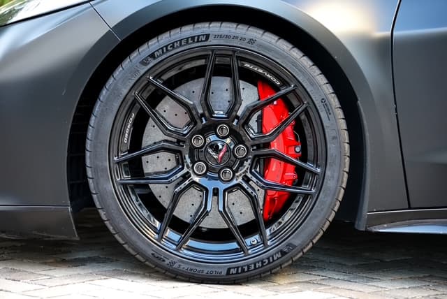 Chevrolet Corvette C8 Z06 — photo 9