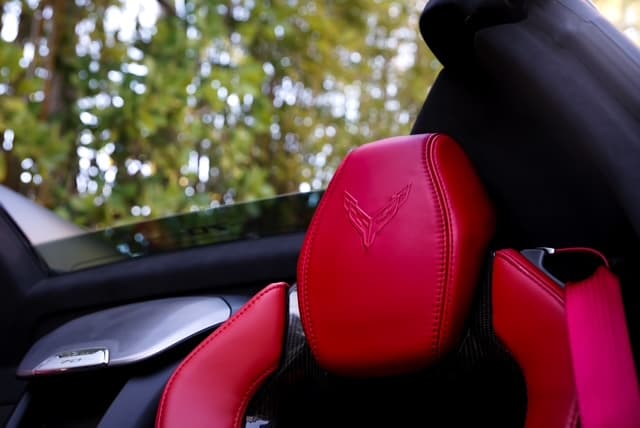 Chevrolet Corvette C8 Z06 — photo 11