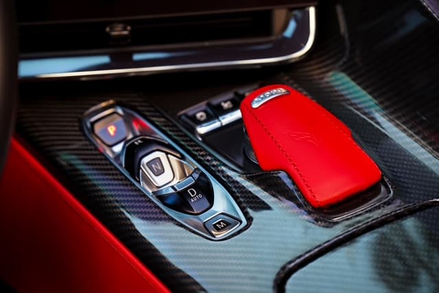Chevrolet Corvette C8 Z06 — photo 12