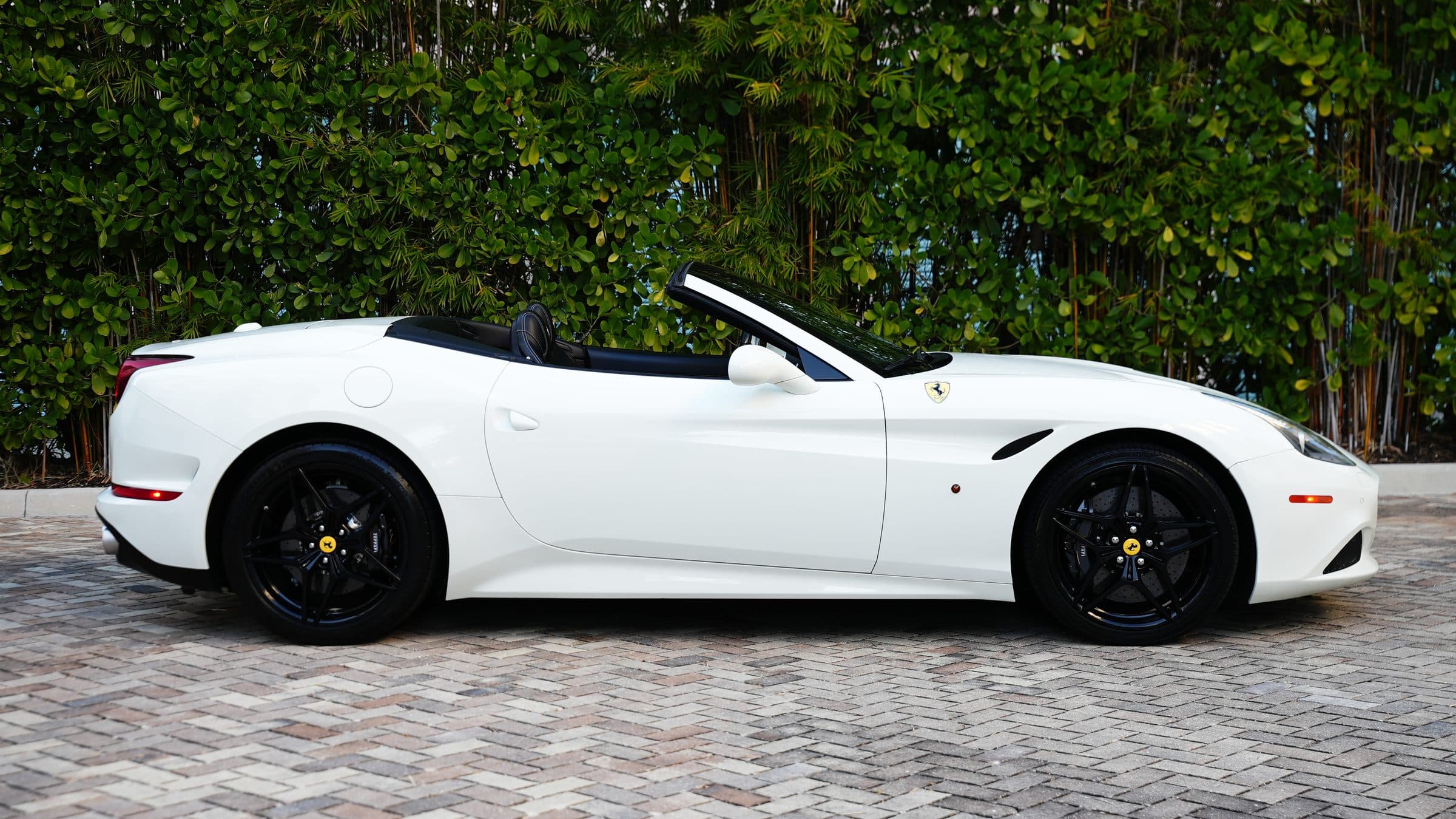 Ferrari California T — photo 4