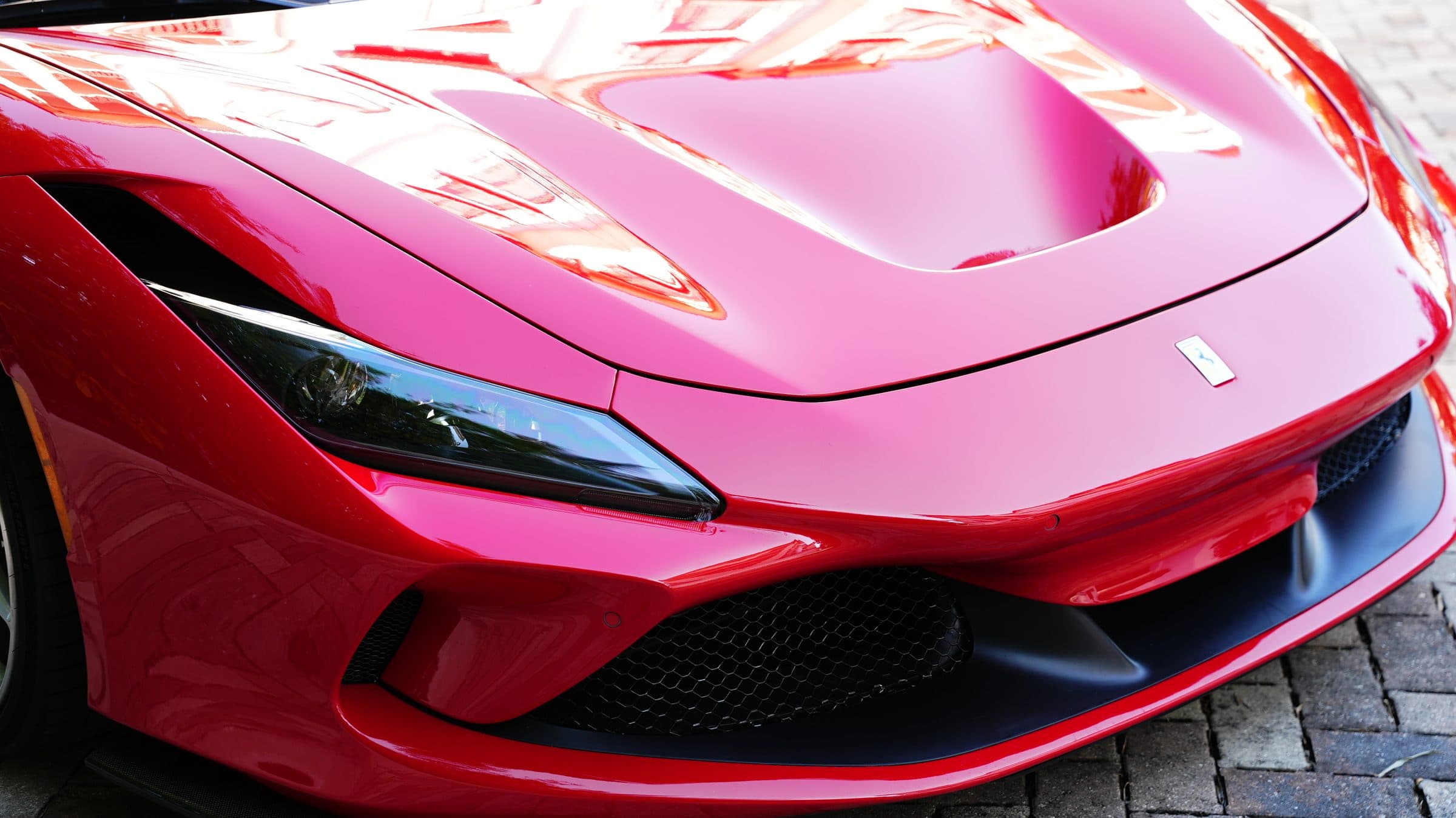 Ferrari F8 Spider — photo 12