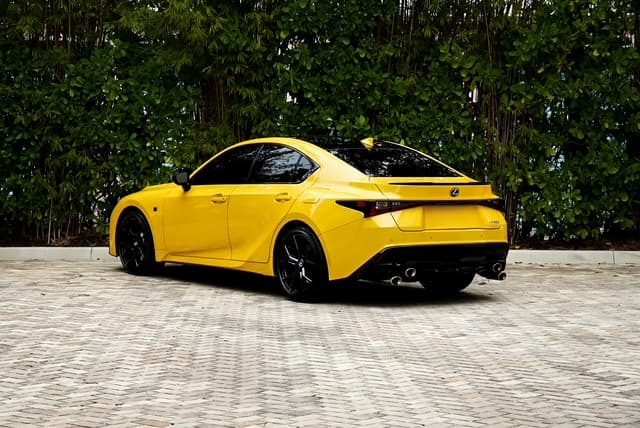 Lexus IS 500 F Sport — photo 6