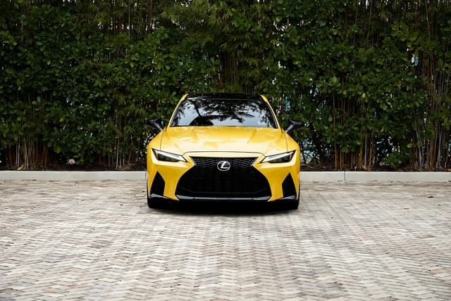 Lexus IS 500 F Sport — photo 7