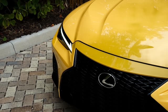 Lexus IS 500 F Sport — photo 11