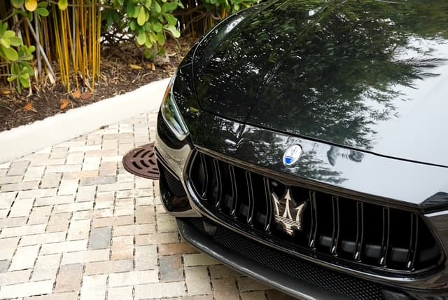 Maserati Ghibli Trofeo — photo 11