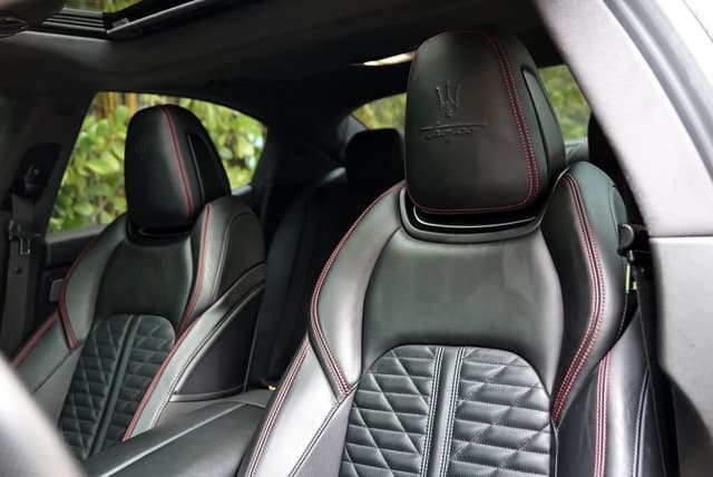 Maserati Ghibli Trofeo — photo 15