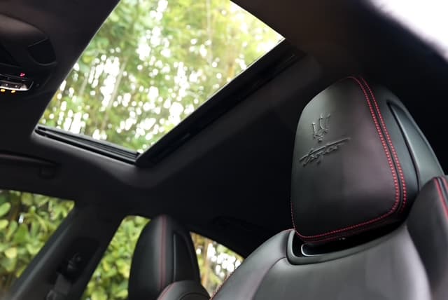 Maserati Ghibli Trofeo — photo 16