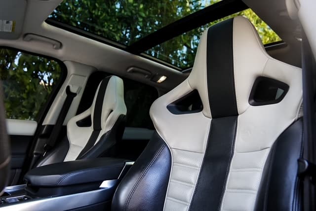 Range Rover Sport SVR — photo 11